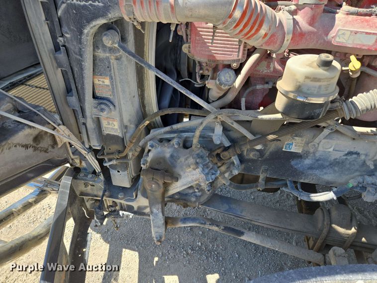 image for item EM7268 2012 Kenworth T800 semi truck