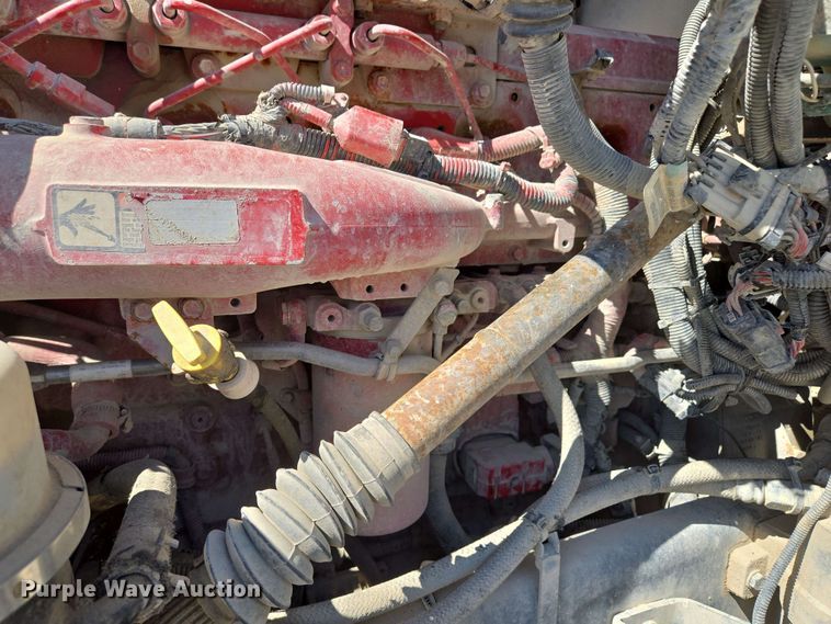 image for item EM7268 2012 Kenworth T800 semi truck