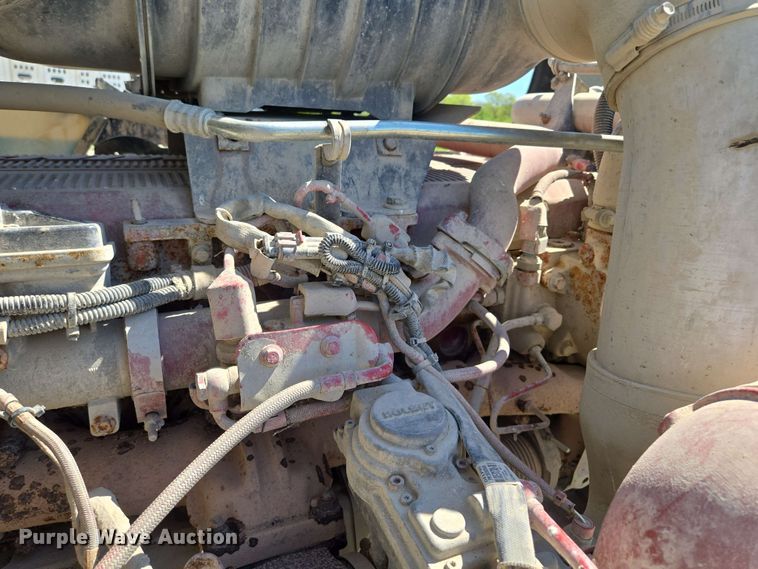 image for item EM7268 2012 Kenworth T800 semi truck