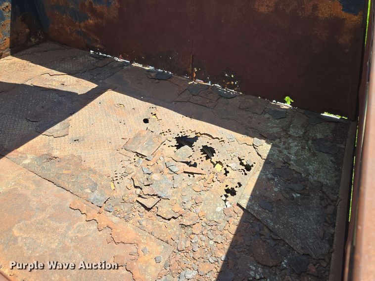 image for item EM7269 1999 Ford F450 Super Duty dump truck