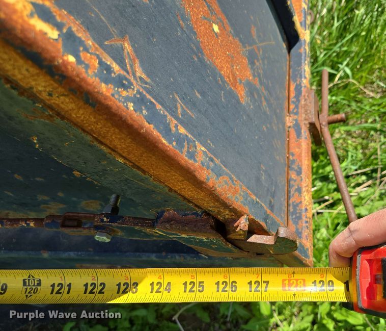 image for item EM7269 1999 Ford F450 Super Duty dump truck