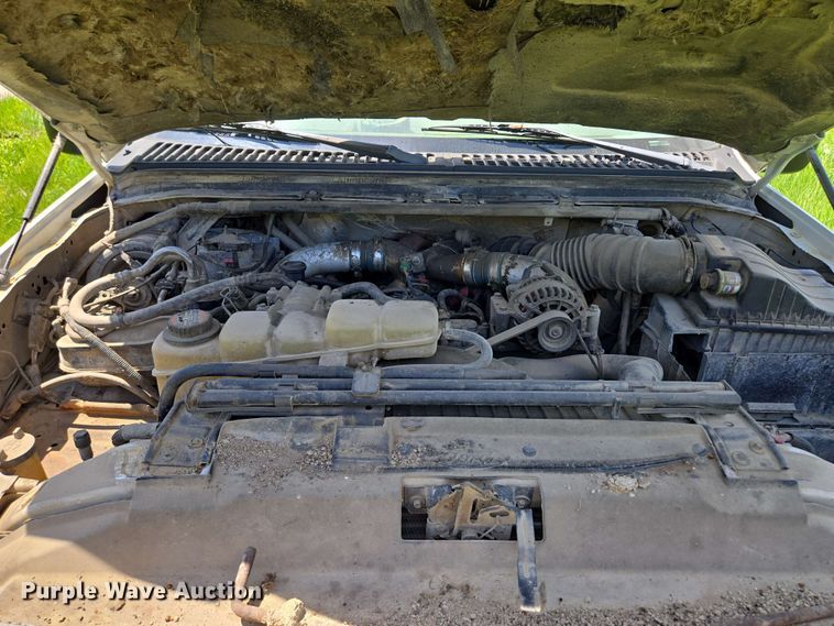 image for item EM7269 1999 Ford F450 Super Duty dump truck