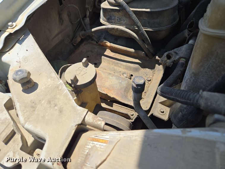 image for item EM7269 1999 Ford F450 Super Duty dump truck