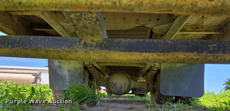 image for item EM7270 2002 GMC C6500 box truck