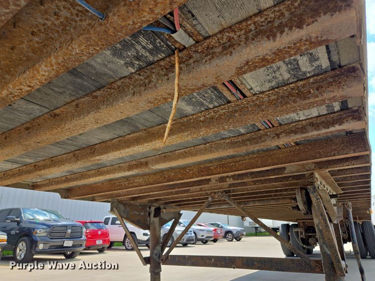 image for item EM7284 1996 Stoughton  dry van trailer