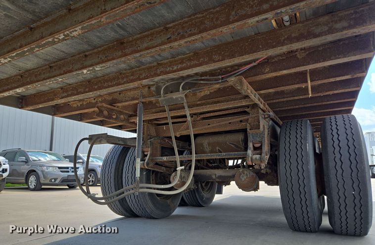 image for item EM7284 1996 Stoughton  dry van trailer