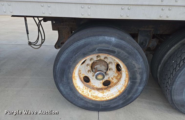 image for item EM7284 1996 Stoughton  dry van trailer