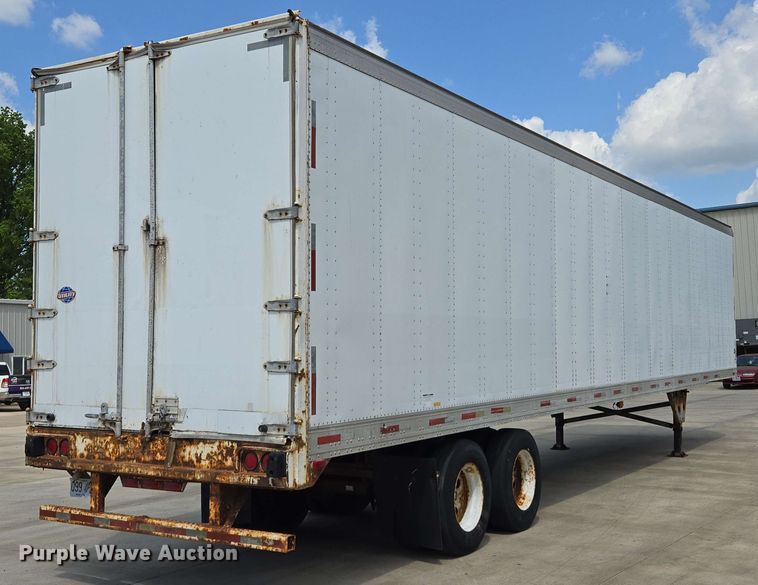 image for item EM7285 1995 Utility Trailer Manufacturer dry van trailer