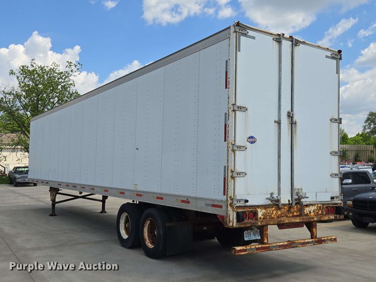 image for item EM7285 1995 Utility Trailer Manufacturer dry van trailer