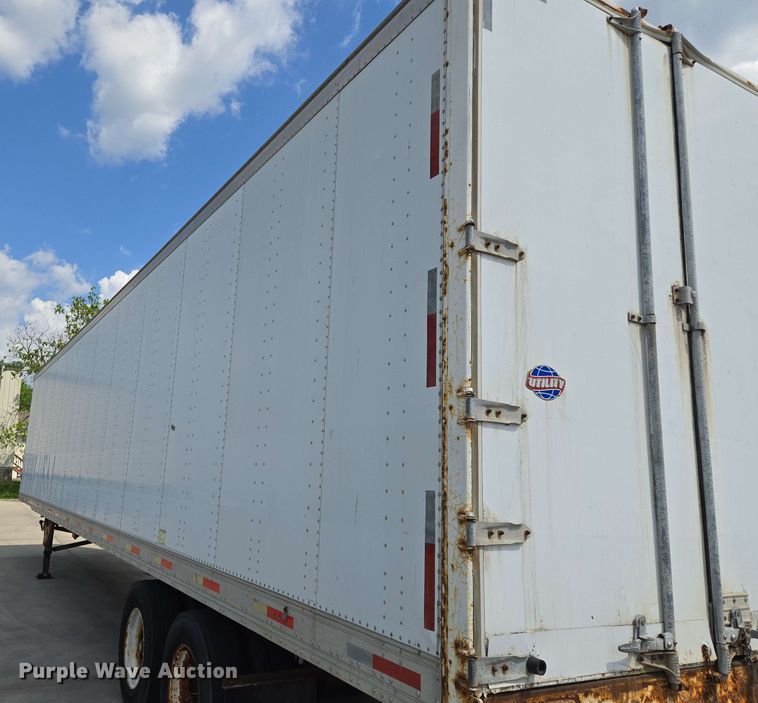 image for item EM7285 1995 Utility Trailer Manufacturer dry van trailer