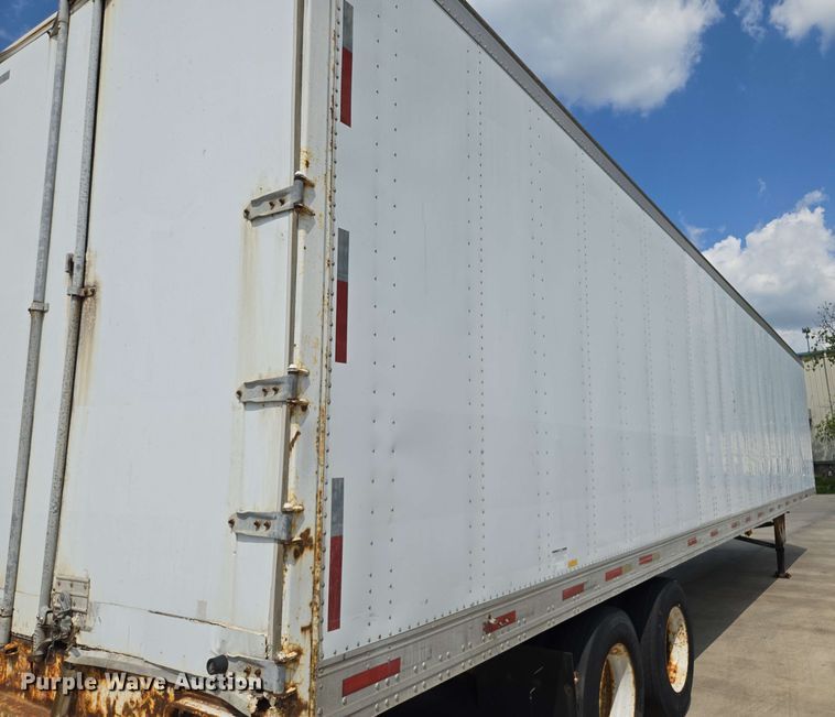 image for item EM7285 1995 Utility Trailer Manufacturer dry van trailer