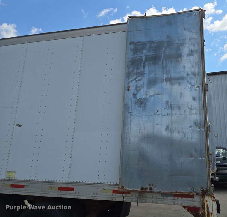 image for item EM7285 1995 Utility Trailer Manufacturer dry van trailer