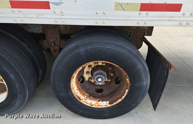 image for item EM7285 1995 Utility Trailer Manufacturer dry van trailer