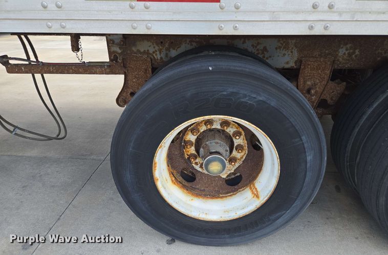 image for item EM7285 1995 Utility Trailer Manufacturer dry van trailer