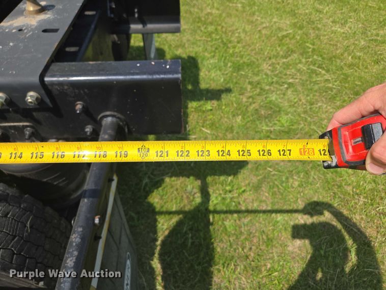 image for item EM7327 2010 Freightliner Business Class M2 semi truck