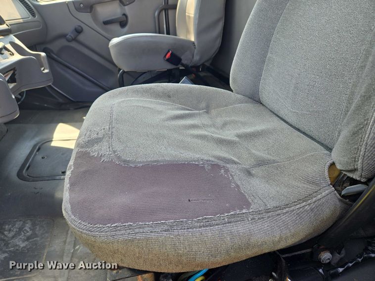 image for item EM7327 2010 Freightliner Business Class M2 semi truck