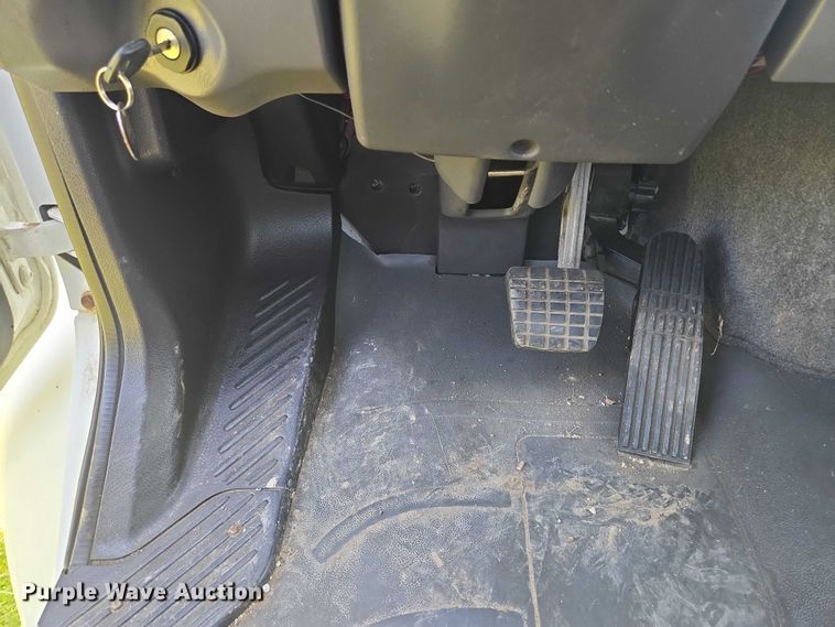 image for item EM7327 2010 Freightliner Business Class M2 semi truck