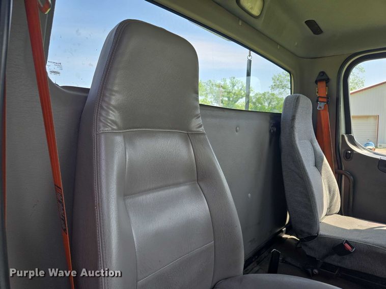 image for item EM7327 2010 Freightliner Business Class M2 semi truck