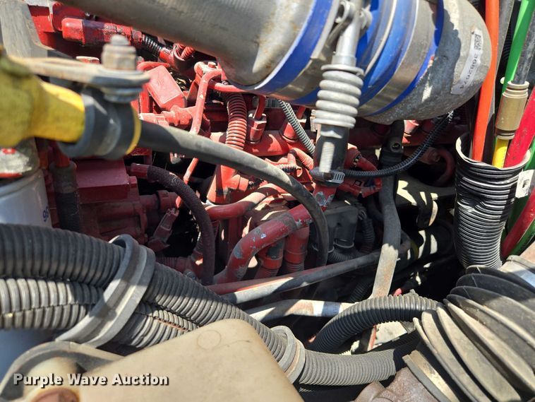 image for item EM7327 2010 Freightliner Business Class M2 semi truck