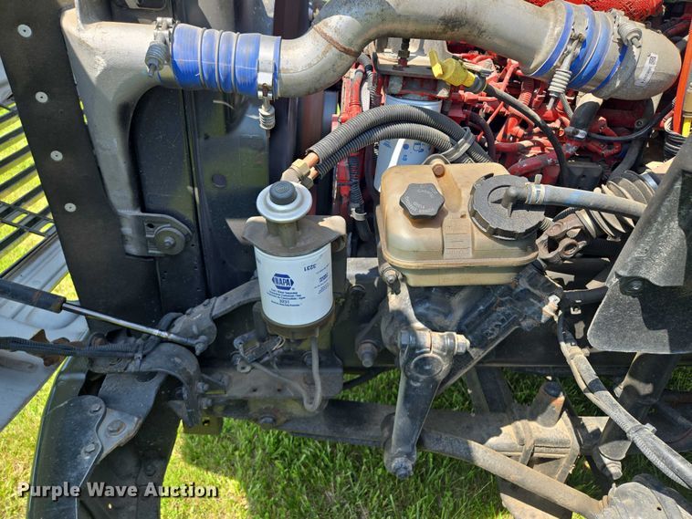 image for item EM7327 2010 Freightliner Business Class M2 semi truck