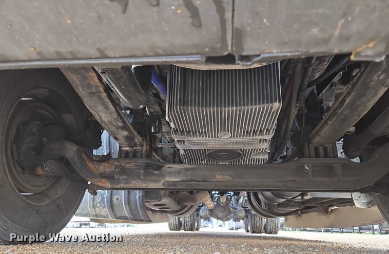 image for item EM7341 2017 Kenworth T680 semi truck