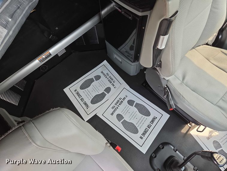 image for item EM7341 2017 Kenworth T680 semi truck