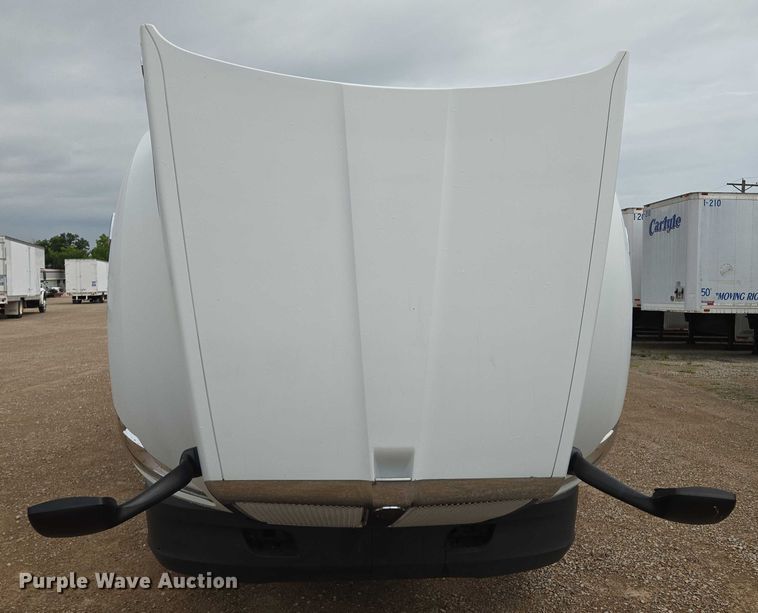 image for item EM7341 2017 Kenworth T680 semi truck