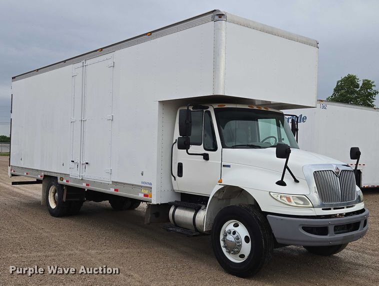 image for item EM7342 2013 International MA035 box truck