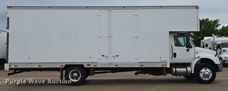 image for item EM7342 2013 International MA035 box truck