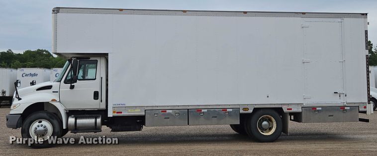 image for item EM7342 2013 International MA035 box truck