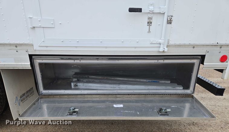 image for item EM7342 2013 International MA035 box truck