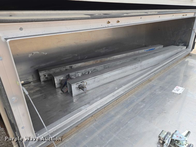 image for item EM7342 2013 International MA035 box truck