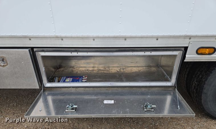 image for item EM7342 2013 International MA035 box truck