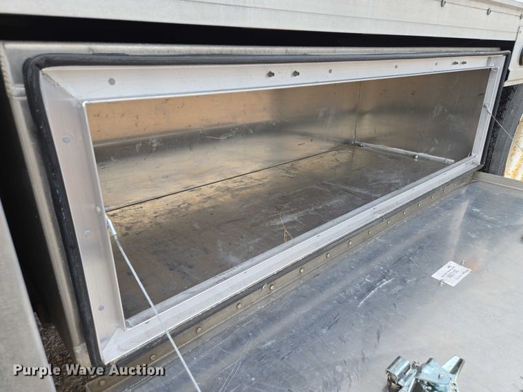 image for item EM7342 2013 International MA035 box truck