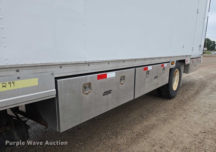 image for item EM7342 2013 International MA035 box truck