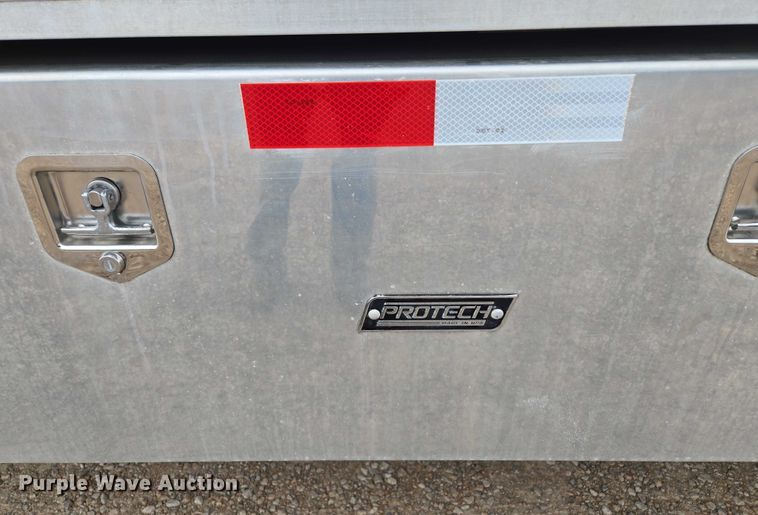 image for item EM7342 2013 International MA035 box truck