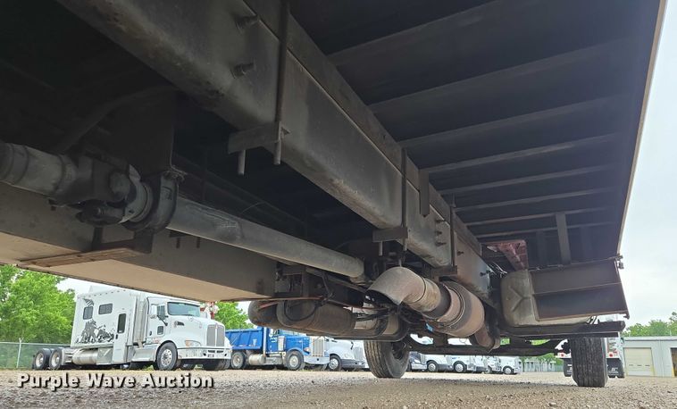 image for item EM7342 2013 International MA035 box truck