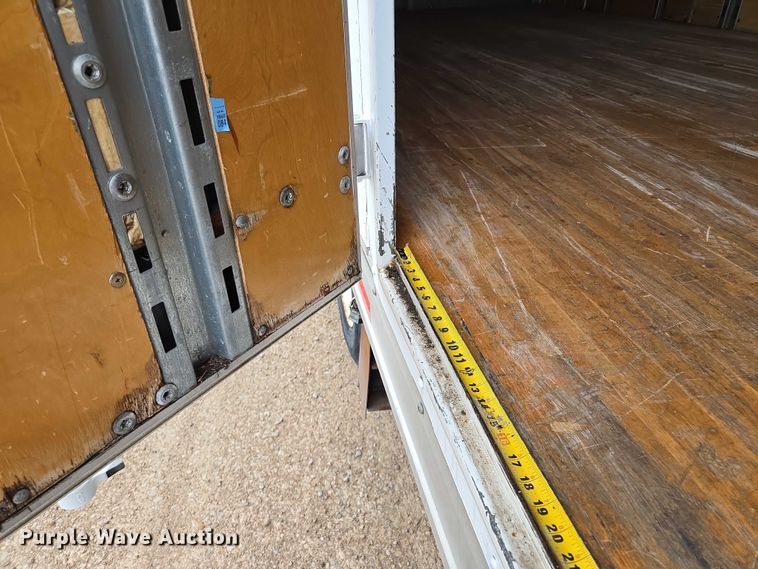 image for item EM7342 2013 International MA035 box truck