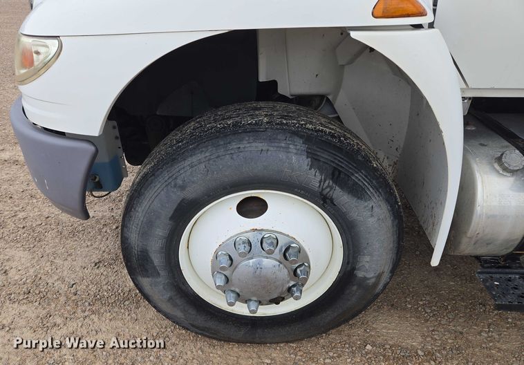 image for item EM7342 2013 International MA035 box truck