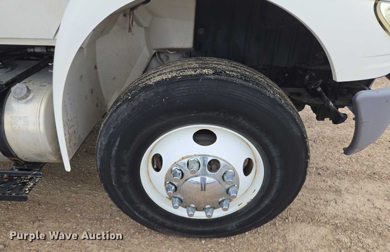 image for item EM7342 2013 International MA035 box truck