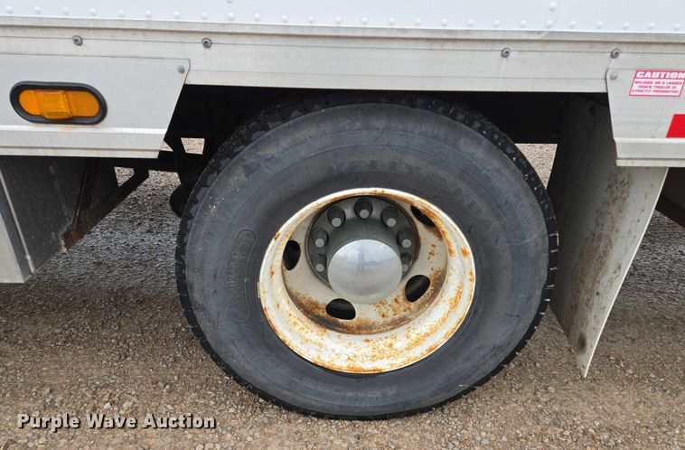 image for item EM7342 2013 International MA035 box truck