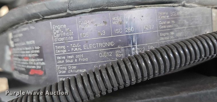 image for item EM7343 2006 Peterbilt 335 box truck