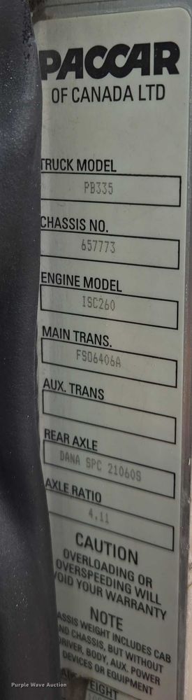 image for item EM7343 2006 Peterbilt 335 box truck