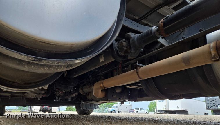 image for item EM7344 2017 Kenworth T680 semi truck