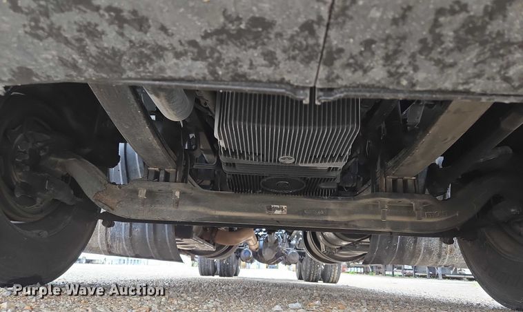 image for item EM7344 2017 Kenworth T680 semi truck