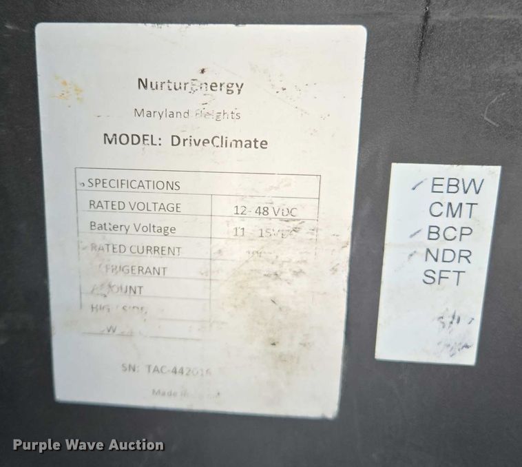 image for item EM7344 2017 Kenworth T680 semi truck