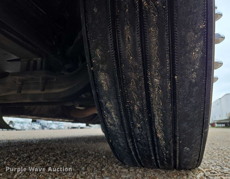 image for item EM7344 2017 Kenworth T680 semi truck