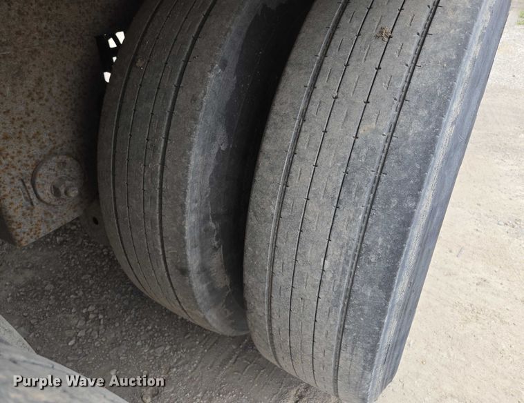 image for item EM7358 2006 Great Dane dry van trailer