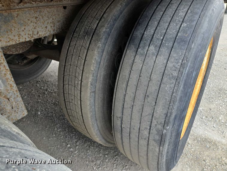 image for item EM7358 2006 Great Dane dry van trailer