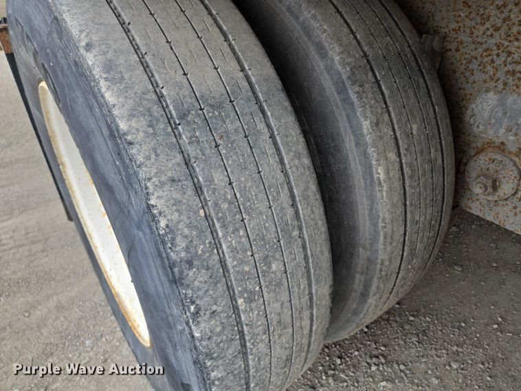 image for item EM7358 2006 Great Dane dry van trailer